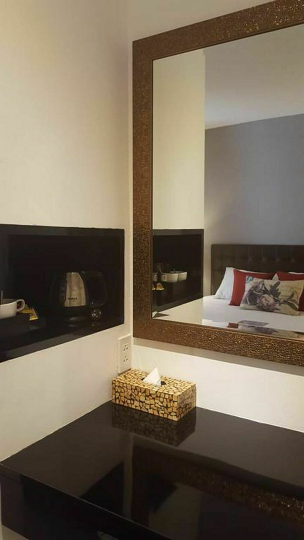 Check In Saladaeng (Adults Only) Hotell Bangkok Exteriör bild