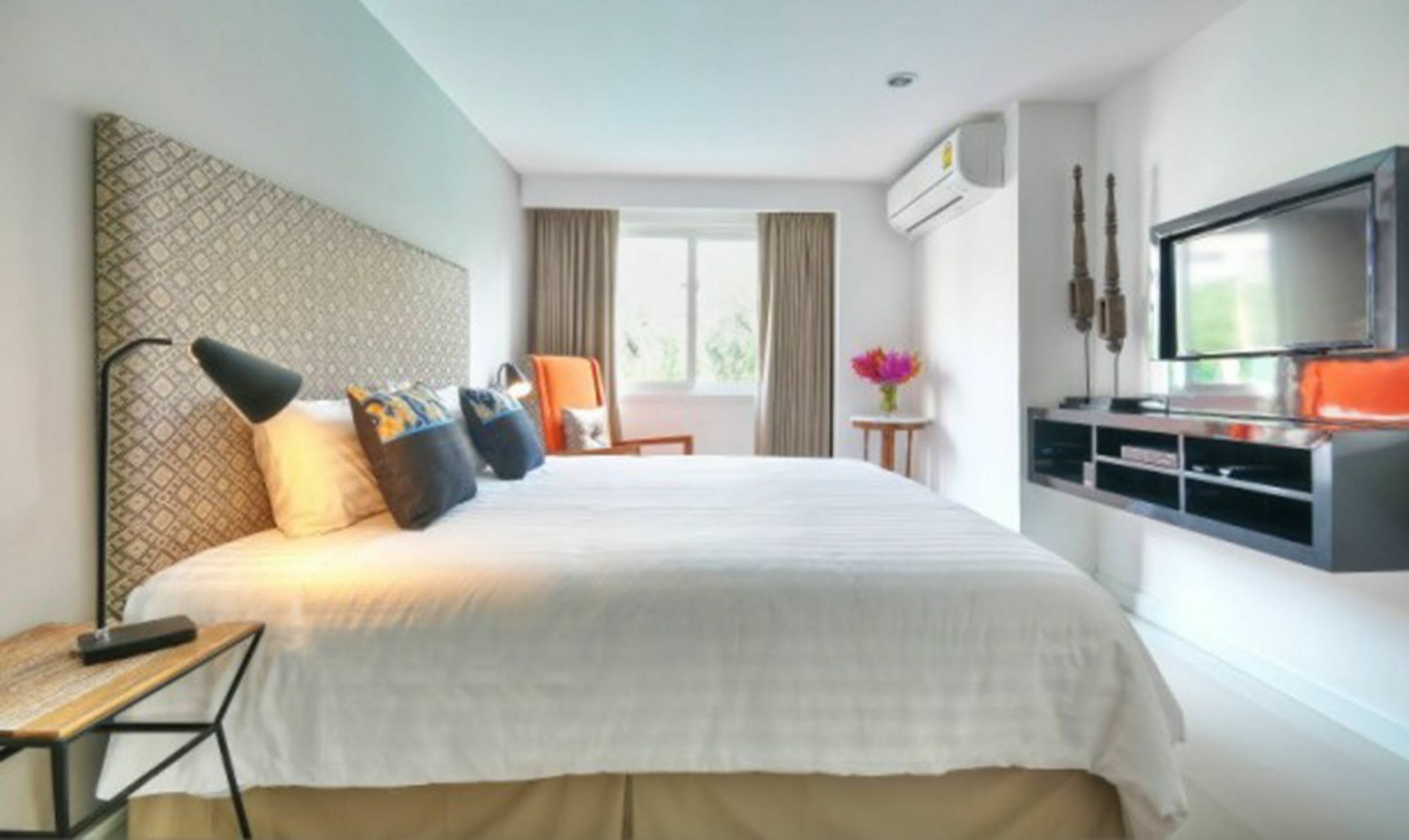 Check In Saladaeng (Adults Only) Hotell Bangkok Exteriör bild