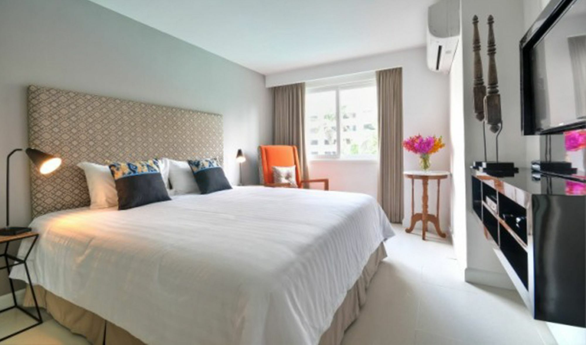 Check In Saladaeng (Adults Only) Hotell Bangkok Exteriör bild