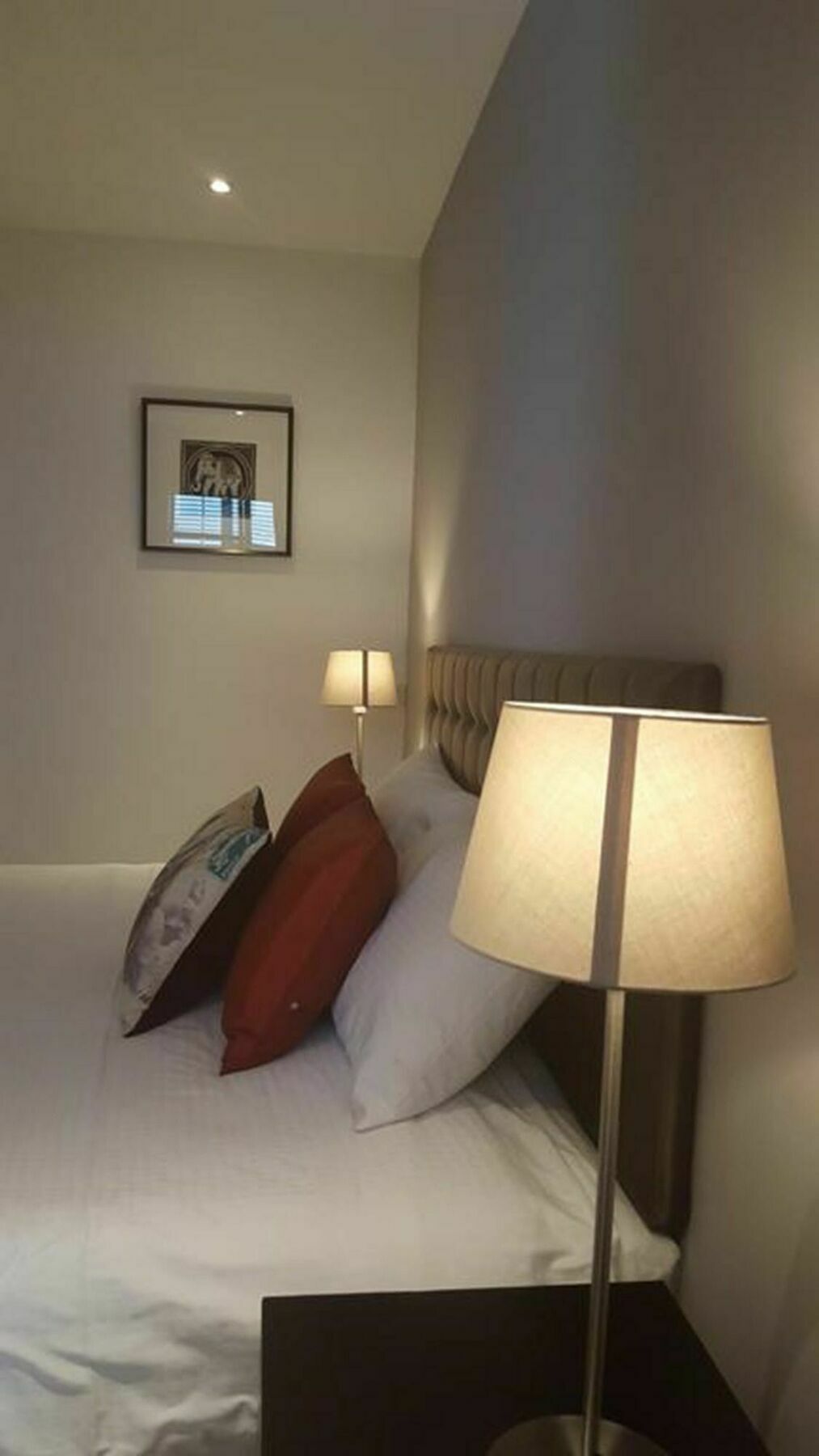 Check In Saladaeng (Adults Only) Hotell Bangkok Exteriör bild