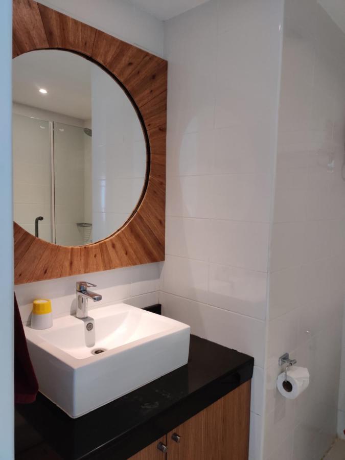 Check In Saladaeng (Adults Only) Hotell Bangkok Exteriör bild