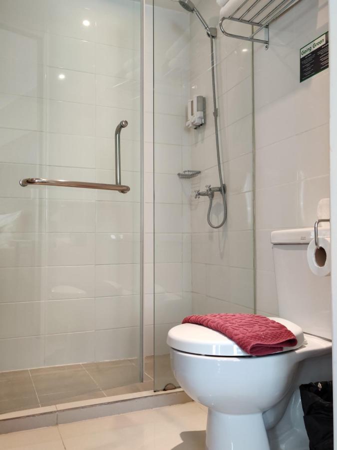 Check In Saladaeng (Adults Only) Hotell Bangkok Exteriör bild