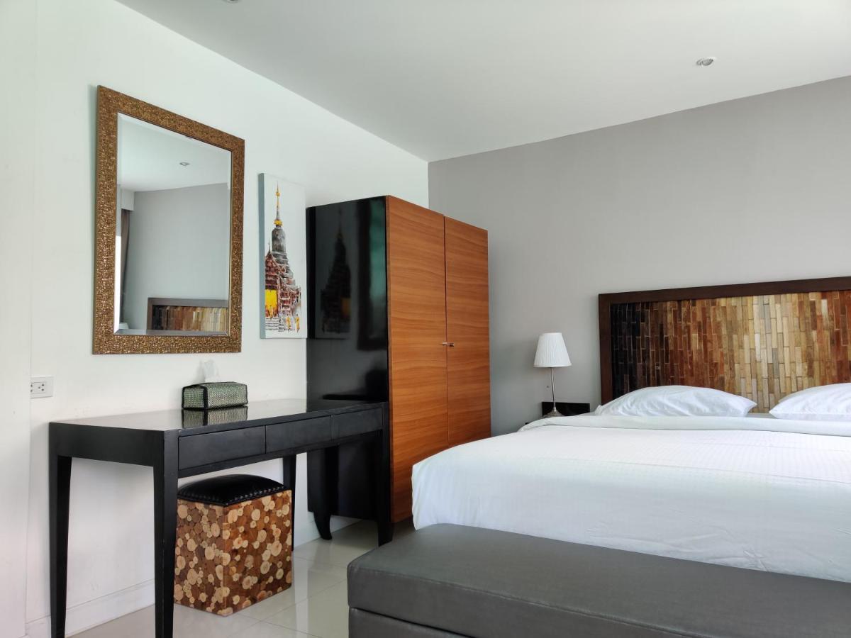 Check In Saladaeng (Adults Only) Hotell Bangkok Exteriör bild