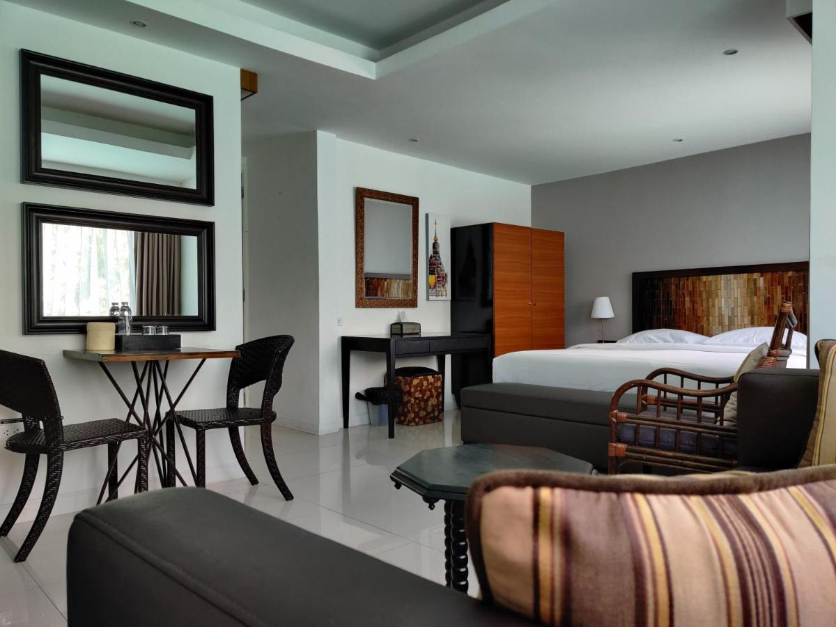 Check In Saladaeng (Adults Only) Hotell Bangkok Exteriör bild